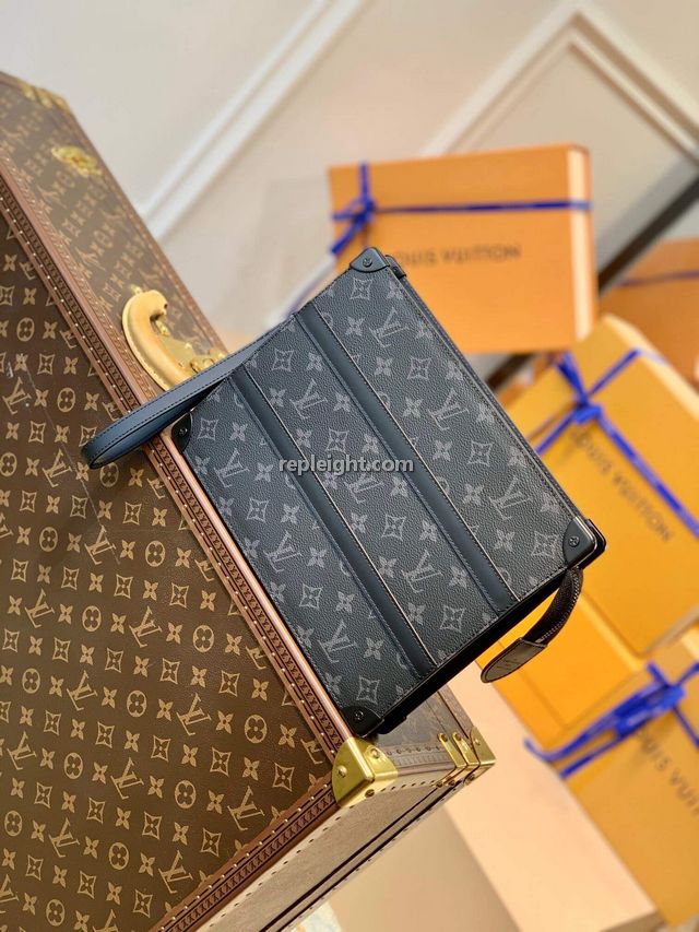 LOUIS VUITTON-M45937 루이비통 모노그램 이클립스 트렁크 파우치