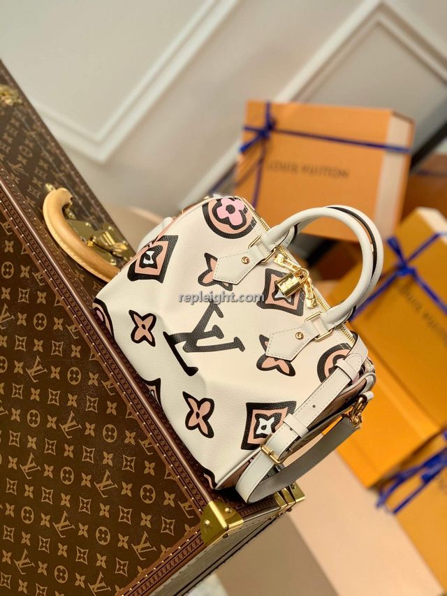 LOUIS VUITTON-M45828 루이비통 크렘 모노그램 스피디 반둘리에 25