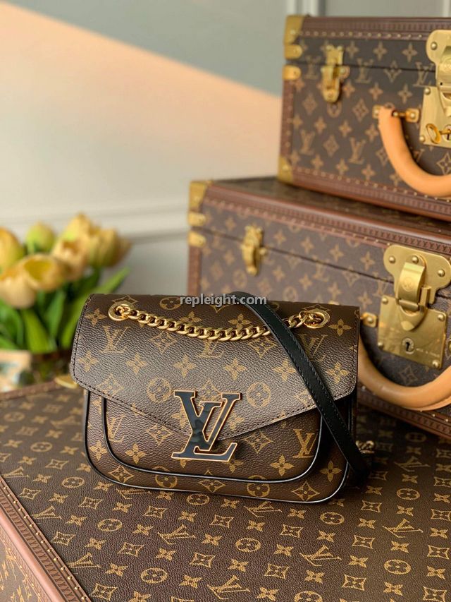 LOUIS VUITTON-M45592 루이비통 모노그램 파시 체인 백