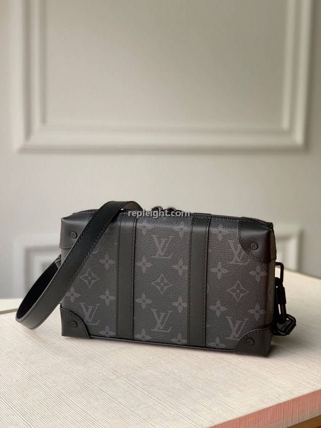 LOUIS VUITTON-M69838 루이비통 모노그램 이클립스 트렁크 월릿