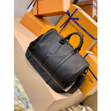 LOUIS VUITTON-M57088 루이비통 블랙 LV 에어로그램 키폴 반둘리에 40