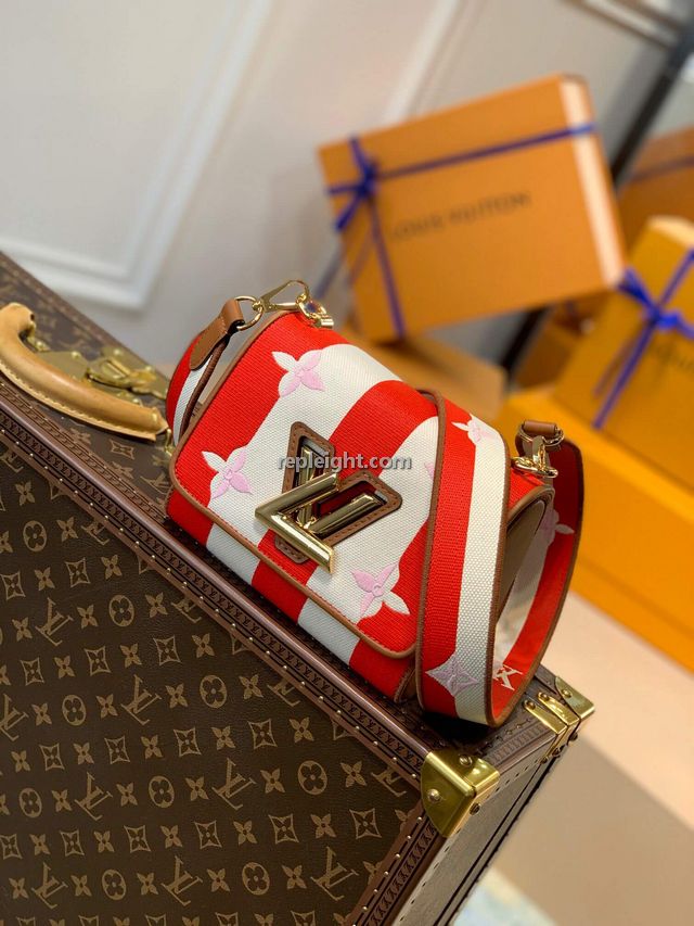 LOUIS VUITTON-M57722 루이비통 레드 엠브로이더드 캔버스 트위스트 PM