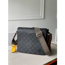 LOUIS VUITTON-M45627 루이비통 모노그램 디스트릭트  PM