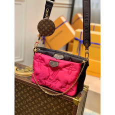 LOUIS VUITTON-M58980 루이비통 블랙/푸시아 맥시 멀티 포쉐트 악세수아