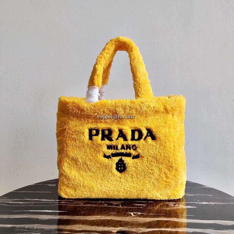 PRADA-1BG130 프라다 옐로우 시어링 테리 토트 백