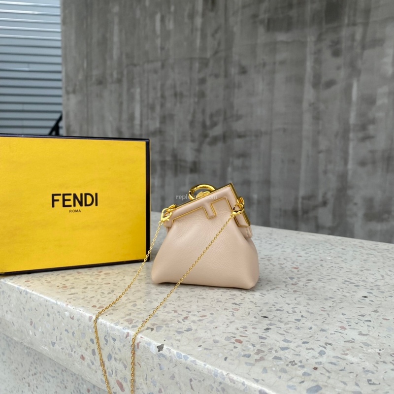 FENDI-7AS051 펜디 핑크 나노 퍼스트 참