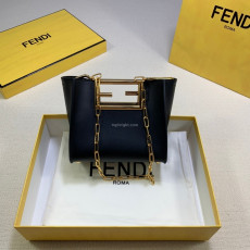 FENDI-8BS054 펜디 블랙 송아지 가죽 스몰 펜디 웨이 백