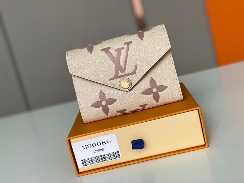 LOUIS VUITTON-M80086 루이비통 크렘 모노그램 앙프렝뜨 빅토린 월릿