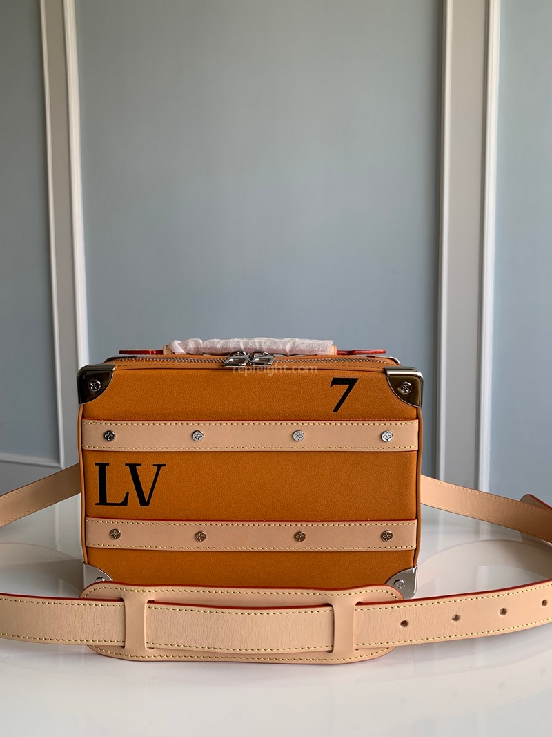 LOUIS VUITTON-M59669 루이비통 사프란 송아지 가죽 핸들 소프트 트렁크