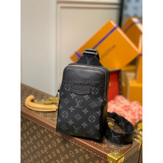 LOUIS VUITTON-M30741 루이비통 모노그램 타이가라마 아웃도어 슬링 백