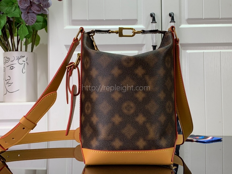 LOUIS VUITTON-M46241 루이비통 디스 이즈 낫 모노그램 호보 크루저 PM