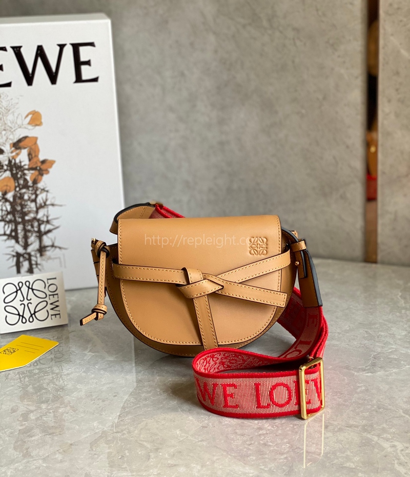 로에베 - LOEWE - 미니 게이트 송아지 가죽 듀얼 백 A650N46X13