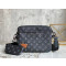 LOUIS VUITTON-M46340 루이비통 Pochette Trio 메신저 백