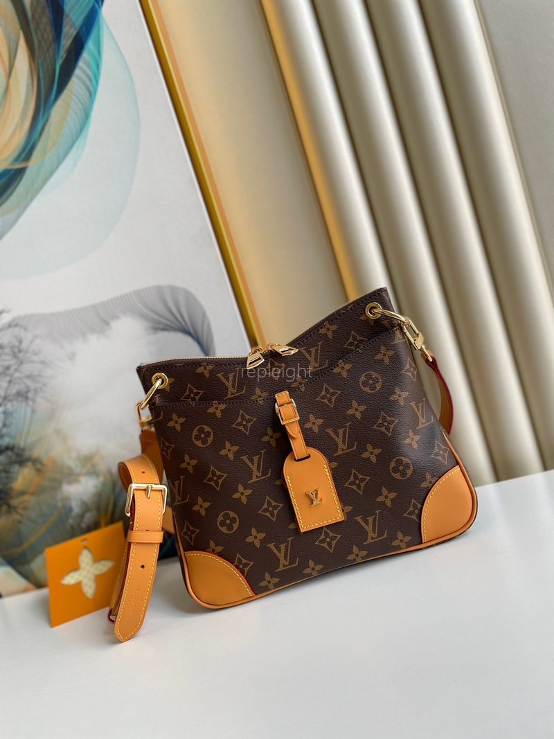 LOUIS VUITTON-루이비통 M45353 오데온 PM