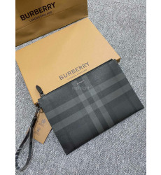 BURBERRY- 80552611 버버리 차콜 체크 라지 지퍼 파우치