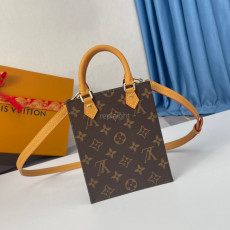 LOUIS VUITTON-M81295 쁘띠 삭 플라