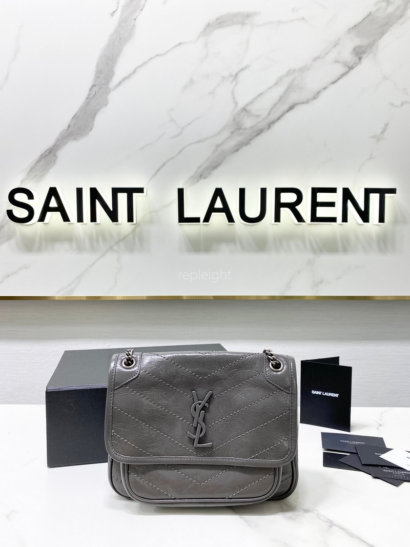 SAINT LAURENT-  6331600EN041112 크링클드 퀼티드 토프 가죽 소재의 베이비 니키 체인 백