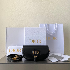 DIOR-DIOR BOBBY EAST-WEST 백 M9327UMOL_M900