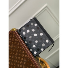 LOUIS VUITTON-M81934 LV X YK 포쉐트 보야주