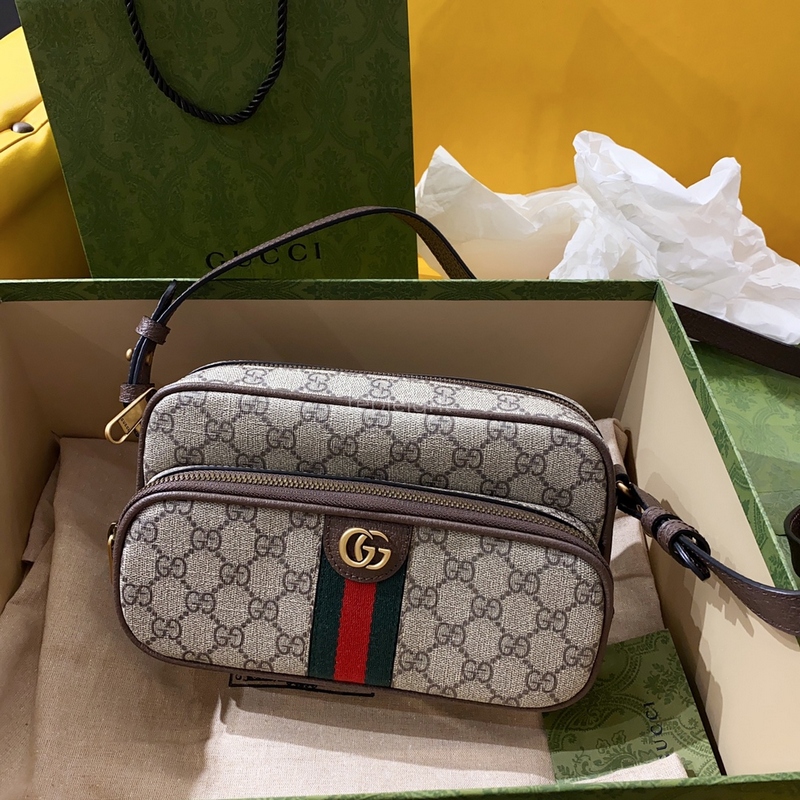 GUCCI- ‎723312 96IWT 8745 [오피디아] 스몰 메신저백