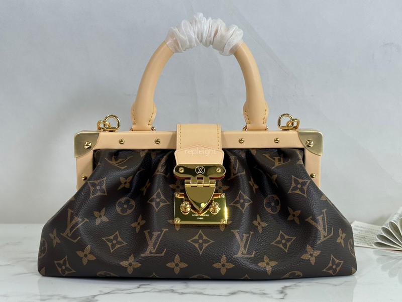 LOUIS VUITTON-M46544 모노그램 클러치