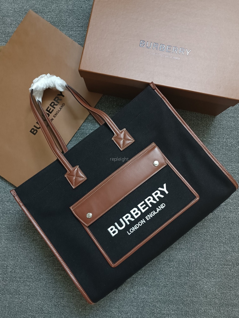 BURBERRY-80557471 미디엄 프레야 토트