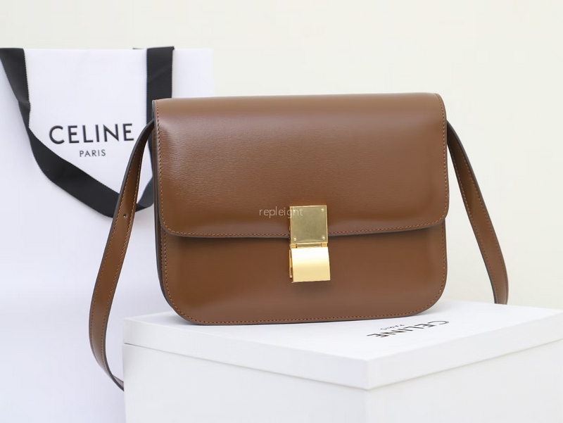 CELINE-189173DLS.04FG MEDIUM CLASSIC BAG IN BOX CALFSKIN CAMEL