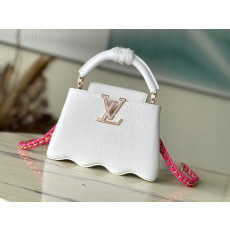 LOUIS VUITTON-루이비통 M22121 카퓌신 미니