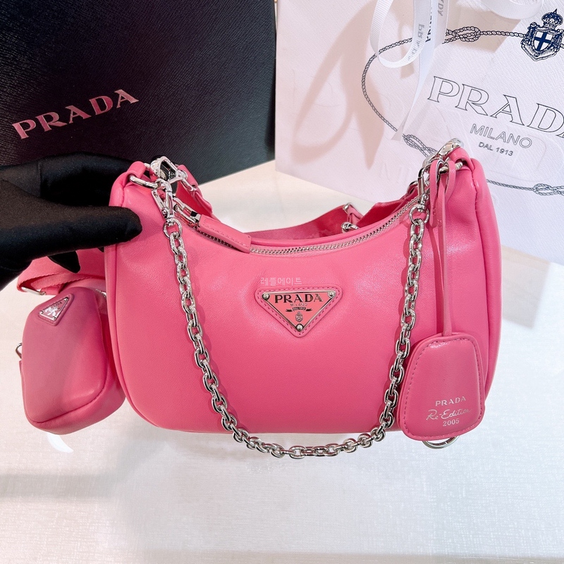 PRADA-1BH204_2DYI_F0410_V_V9Z  패딩 나파 가죽 프라다 리에디션 숄더백