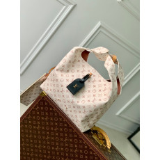 LOUIS VUITTON- 루이비통 M24409 아틀란티스 GM